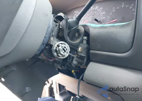 2000 Ford Excursion Xlt z USA, uszkodzony, nr VIN 1FMNU40L1YEA46314